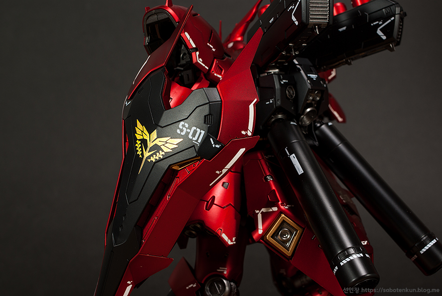 sazabi_08.jpg