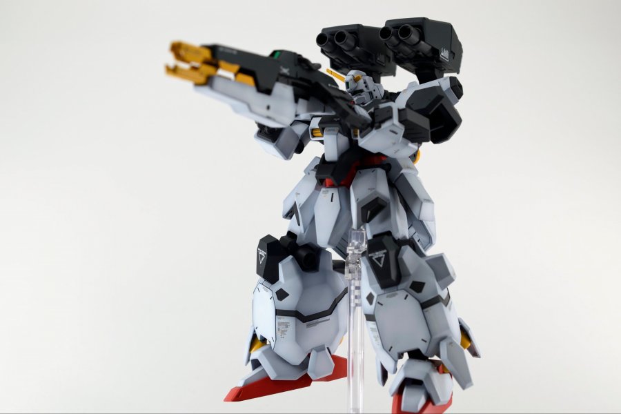 너무 자유로운 건프라 빌드_5.jpeg