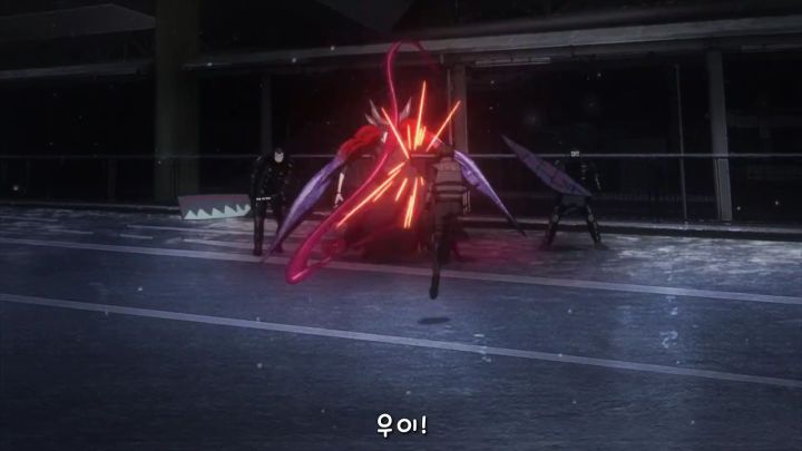 도쿄구울) 다굴빵 맞고 쓰러진 아군 최강자_31.jpg