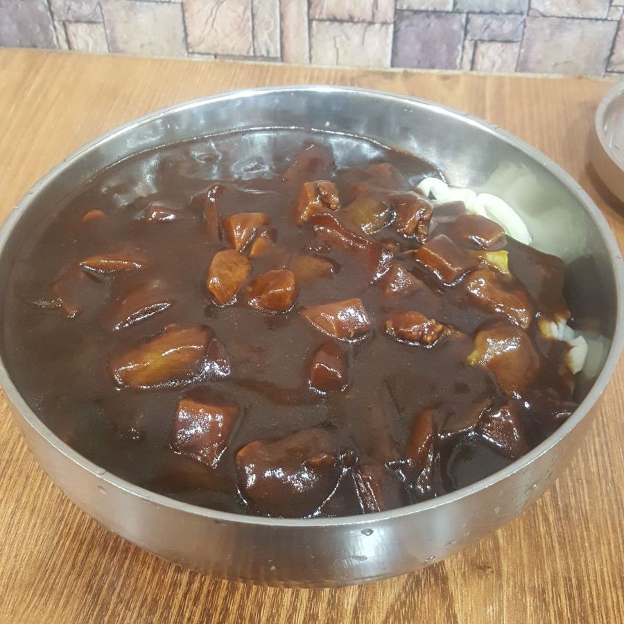 시장 칼국수집에서 먹은 짜장면_1.jpg