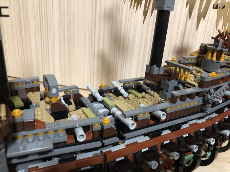 레고 캐리비안의 해적 71042 사일런트 메리호_10.jpg