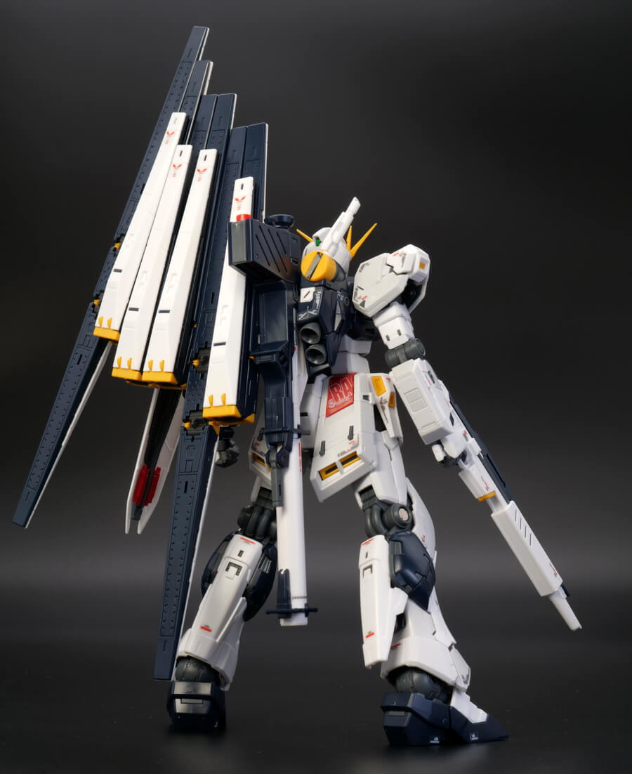 RG-NU-GUNDAM-12.jpg