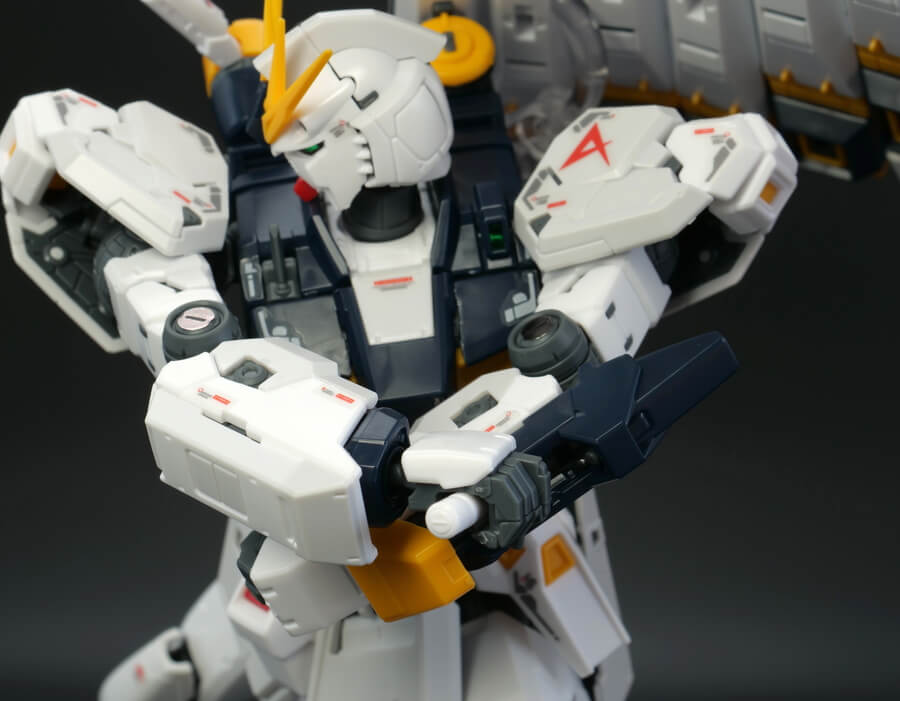 RG-NU-GUNDAM-57.jpg