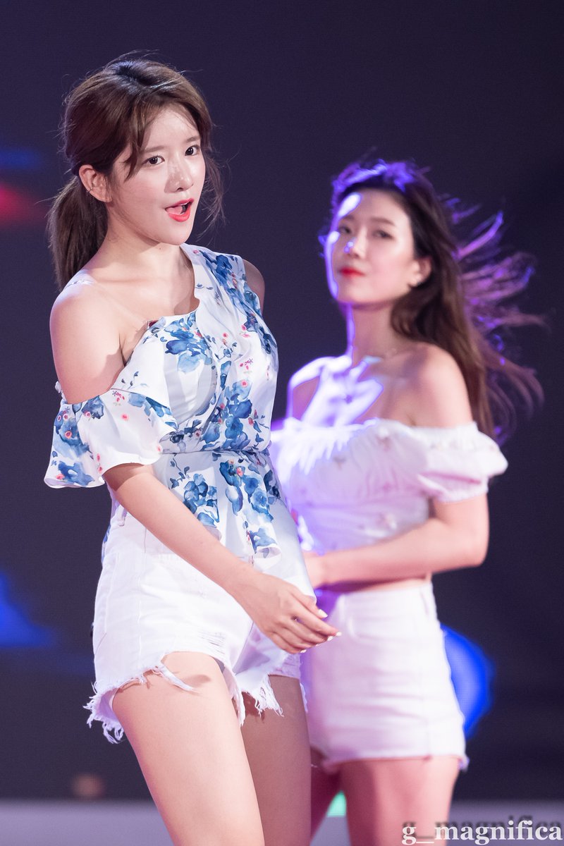 우주소녀 20190810 목포행사 사진 + 직캠_3.jpg