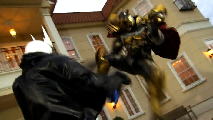 [가면라이더 더블] 다른 빌런들과 싸우는 최종보스_41.png