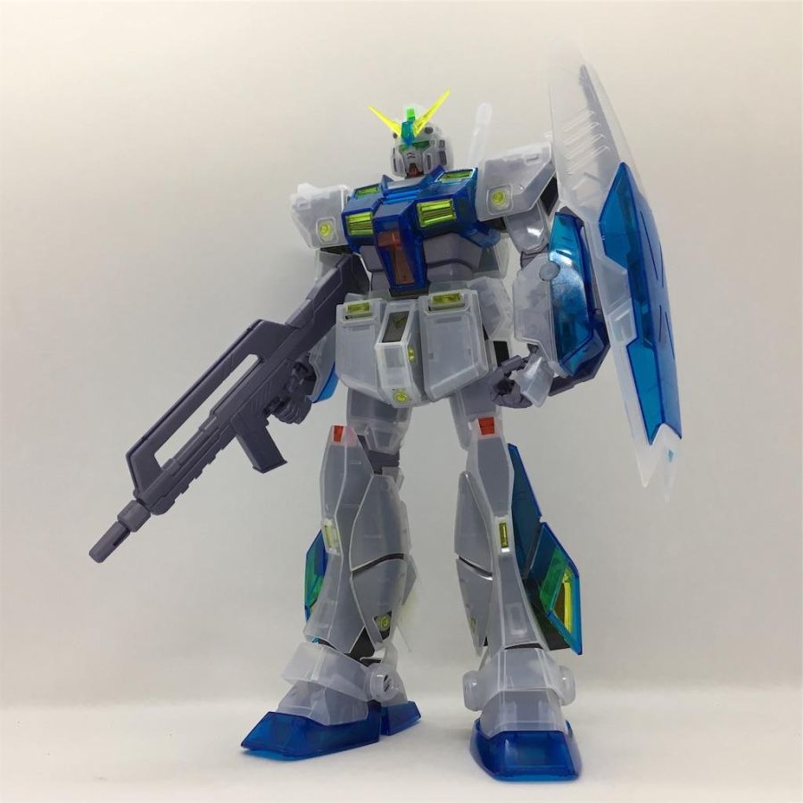 MG NT-1 2.0 클리어 가조립 1.jpg