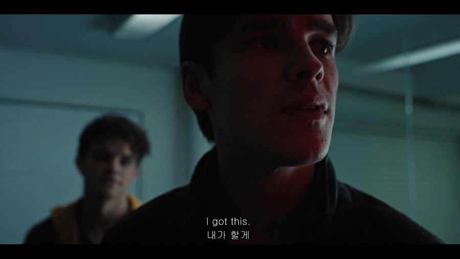 Titans.2018.S01E06.720p.NF.WEB-DL.DDP5.1.x264-NTG.mkv_000521479.png