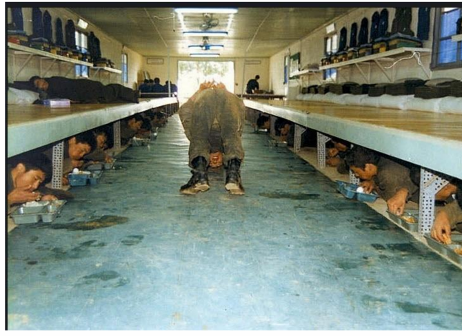 지금은 볼 수 없는 화목한 군대 사진.JPG_2.png