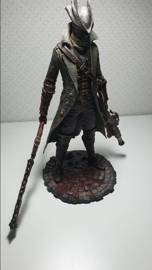 GECCO 블러드본 한정판 스테츄 팝니다_2.jpg