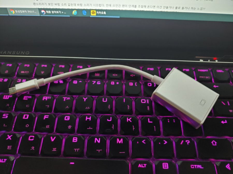 마감- Usb c to Vga 어댑터_4.jpg