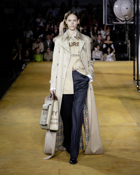 Burberry Spring_Summer 2020 Collection - Look 16.jpg