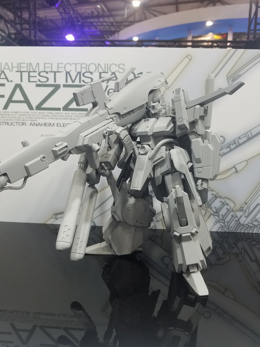 MG FAZZ / PG 퍼펙트 스트라이크 건담 전시사진_1.jpg