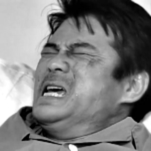 우리가 심연을 들여다볼때 심연도 우리를 들여다본다_1.png