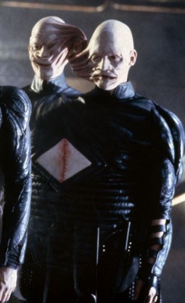 (혐)헬레이저 수도사들의 종류_12.jpg