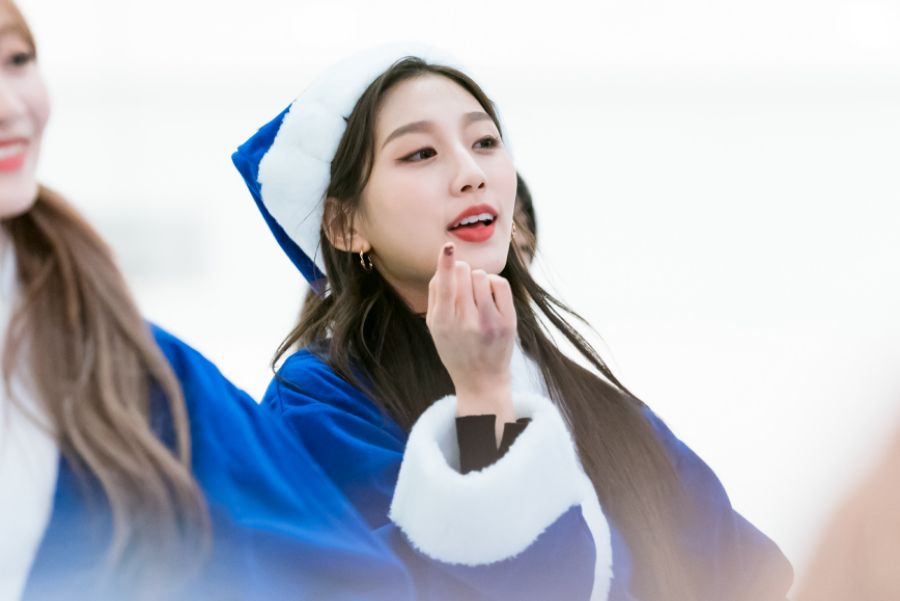 러블리즈 예인 20191221 영등포 게릴라 콘서트 by ㅇㅇ 06.jpg