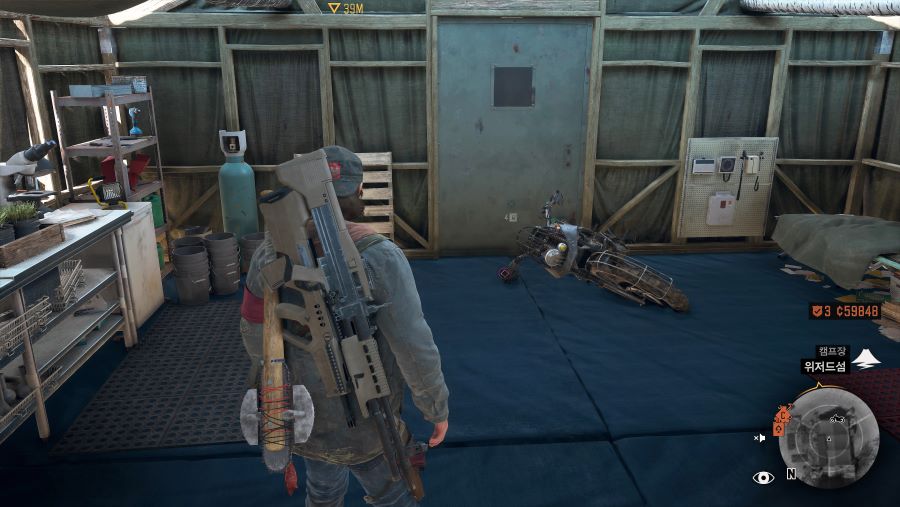 바이크를 이용해 들어가지 못하는 잠긴 문 뚫고 들어가기_2.jpg