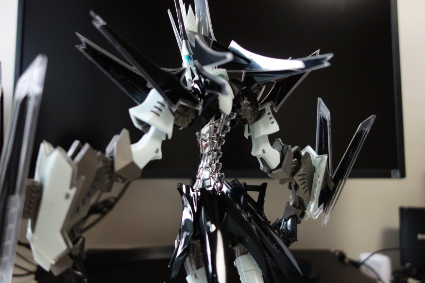 고딕메이드 카이제린 (feat. 뉴건담)_15.jpg