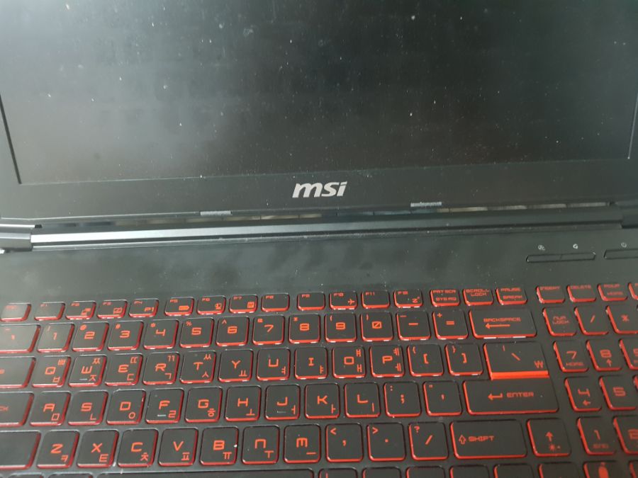 노트북을실수로 떨궜는데..._2.jpg