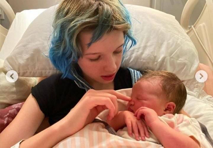 디즈니 피터팬 웬디역에 캐스팅 된 밀라 요보비치 딸.jpg_16.jpg