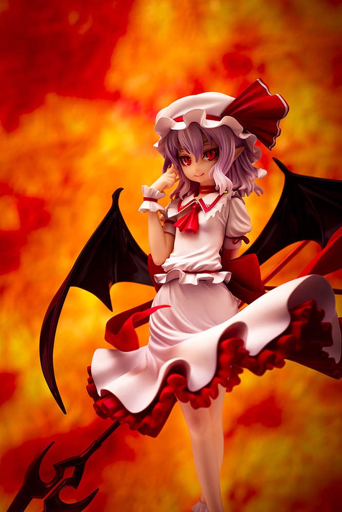 touhou_remilia_the_childish_moon_red_forever_photo_12.jpg