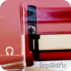 Laptick2_GAME BOY micro SLOT.png