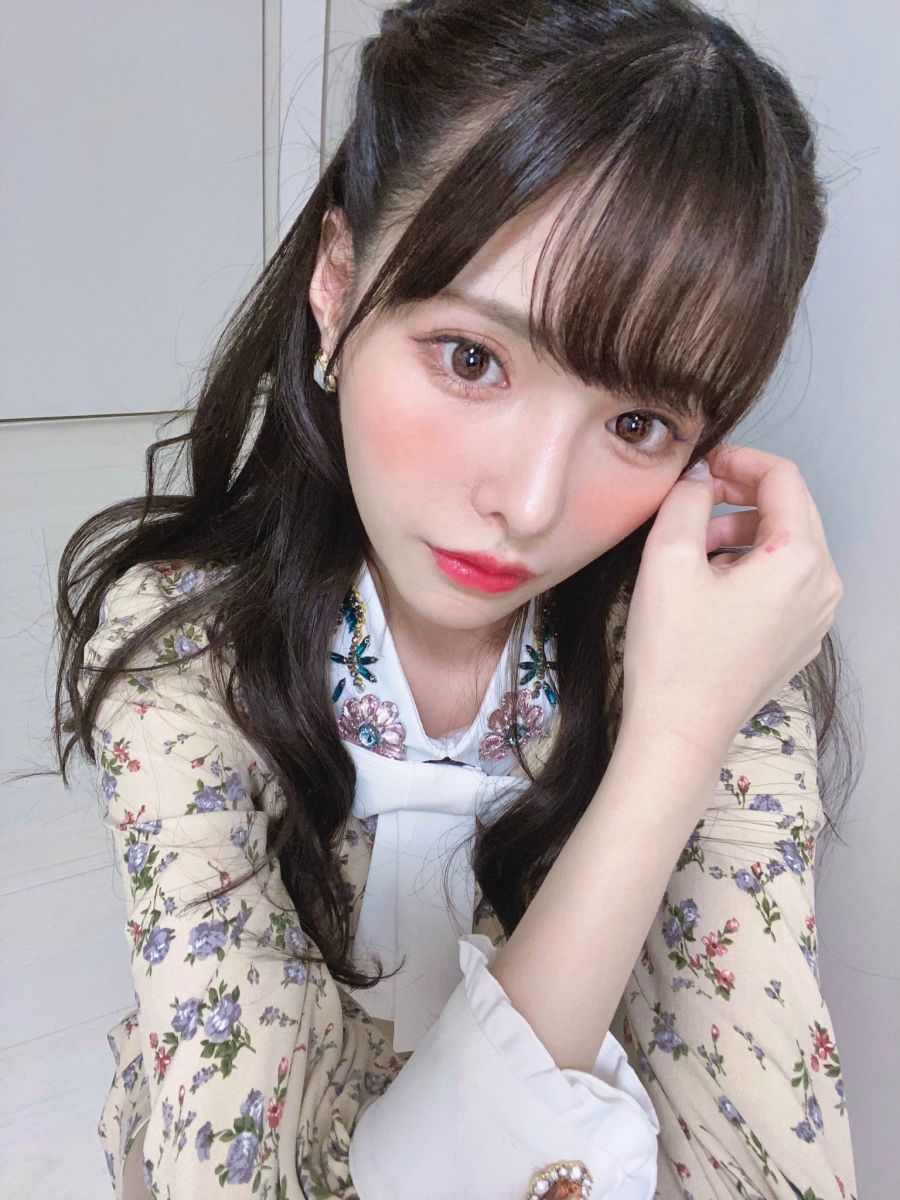 늘어지는 오후 이쁜 얼굴 보고 가라_6.jpg