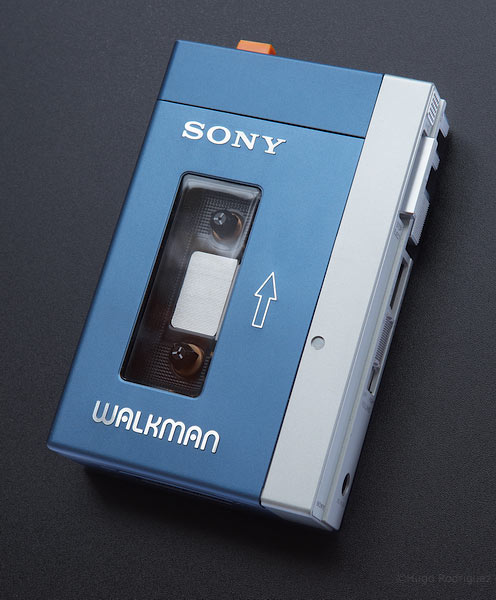 sony-tps-l2_05.jpg