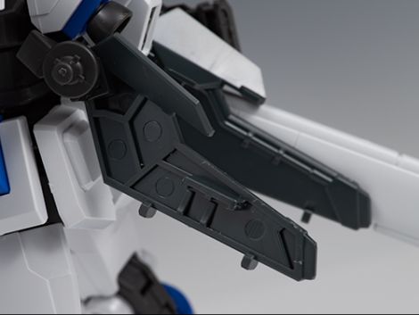 HGUC 1/144 건담 4호기 해외 리뷰_20.jpg