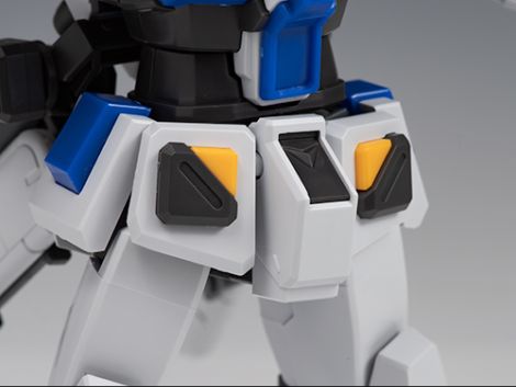 HGUC 1/144 건담 4호기 해외 리뷰_29.jpg