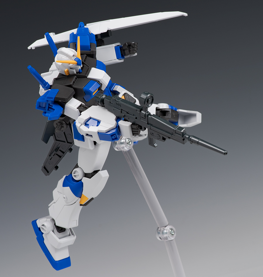 HGUC 1/144 건담 4호기 해외 리뷰_48.jpg