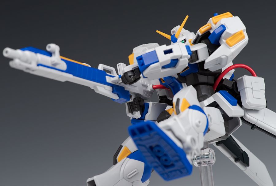 HGUC 1/144 건담 4호기 해외 리뷰_63.jpg