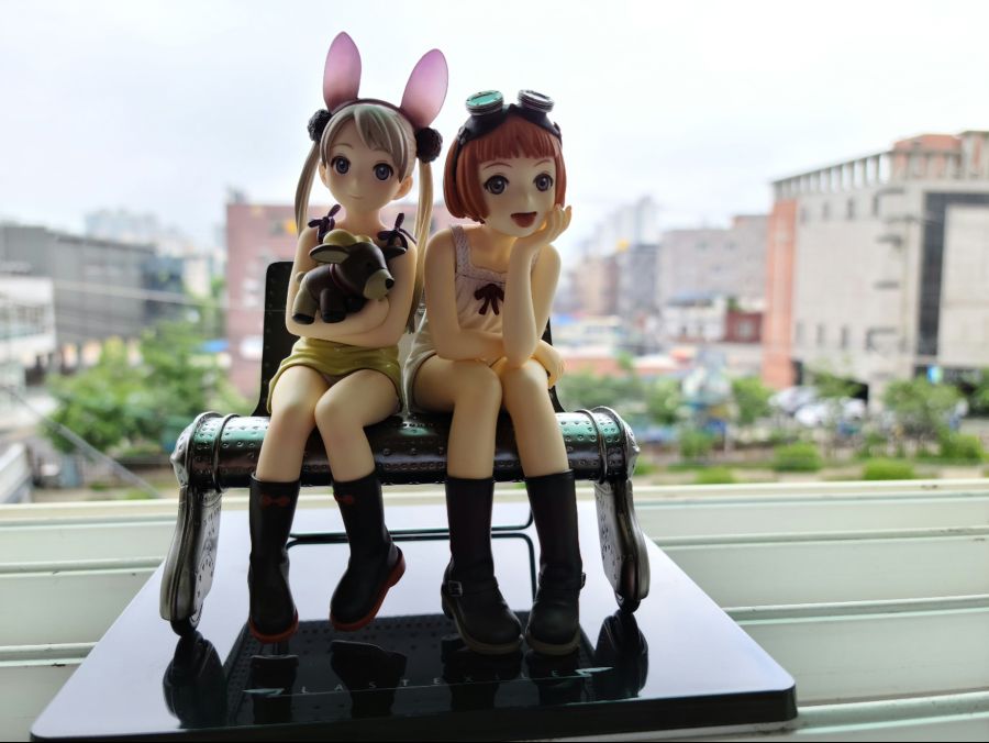 사놓고 이제 개봉을 해보는 첫피규어_12.jpg