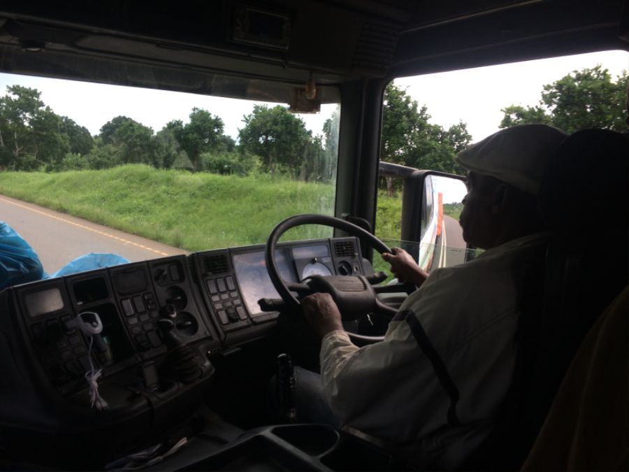 맨발로 아프리카 종단한 썰 #12 : 공짜여행_18.jpg