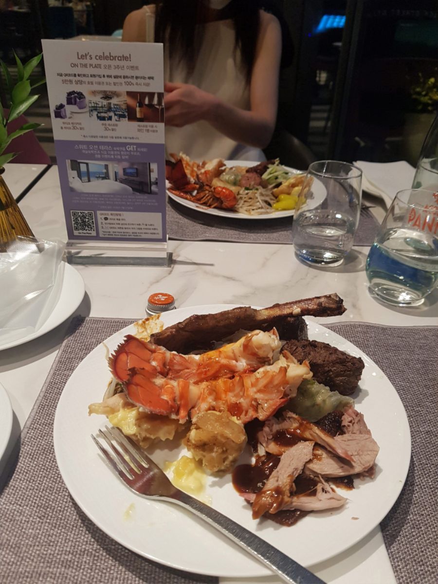 부산 파라다이스 호텔 뷔페 온더 플레이트 주말 디너_1.jpg