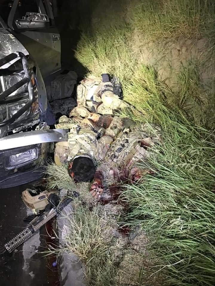 혐/시체주의) 멕시코에서 매복후 순찰 기습하려다 12명 사망_4.jpg