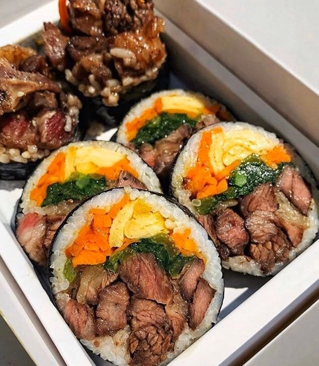 베트남에서 현지화한 김밥_3.jpg