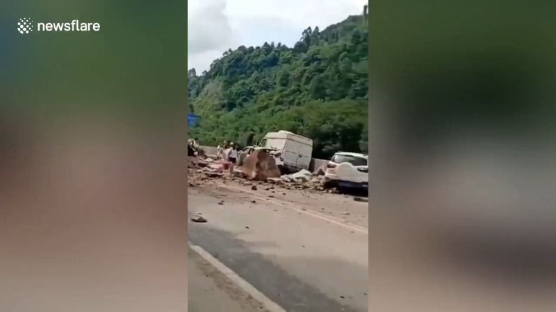 8월 8일 중국에서 일어난 산사태_1.jpg