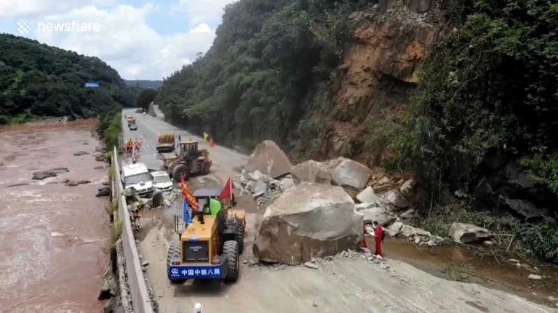 8월 8일 중국에서 일어난 산사태_3.jpg
