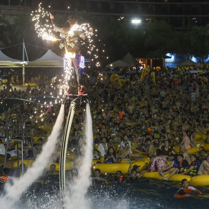 '코로나, 그게 뭐였지?'..중국 우한서 수천명 수영장 파티_4.jpg