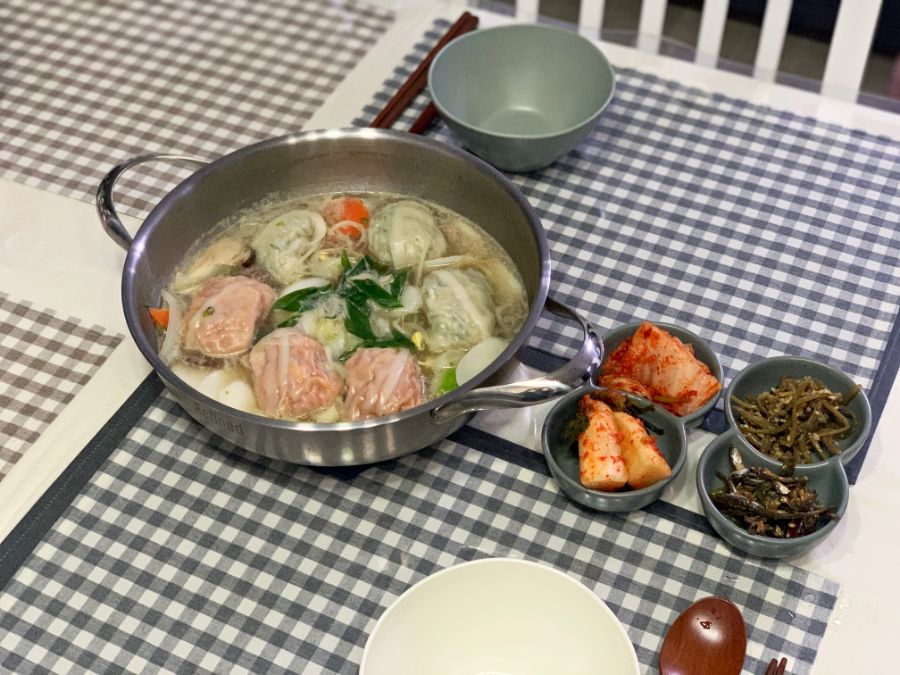 집에서 밥 해먹습니다 자작 만두전골
