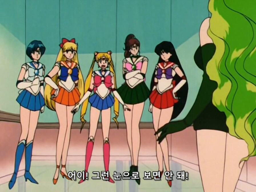 [세일러문] 가슴과 엉덩이가 납작한 여자애들 평균.jpg_6.jpg