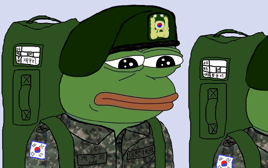 군대 전역하고 핸드폰 추노스티커 이제야 땟는데_1.png