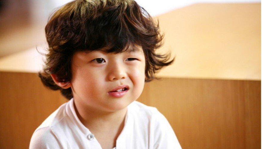 과속스캔들 애기 근황.jpg_1.jpeg