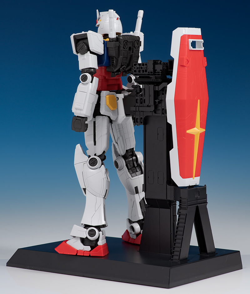 bandai_rx78f00052.jpg