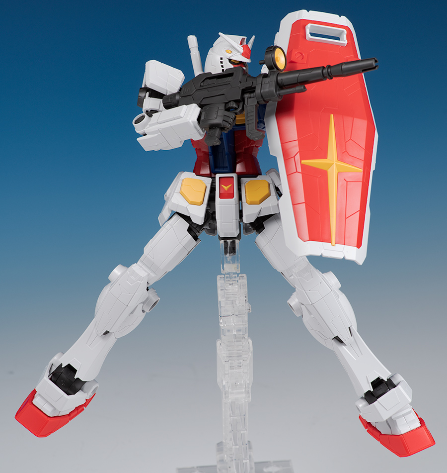 bandai_rx78f00066.jpg