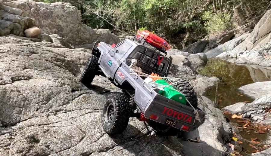 도요타 랜드크루져 70 킬러바디_4.jpg