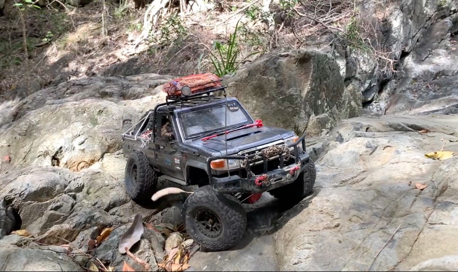 SCX10ii Toyota LC70 데리고 골코근처 계곡으로 다녀왔습니다_4.jpg