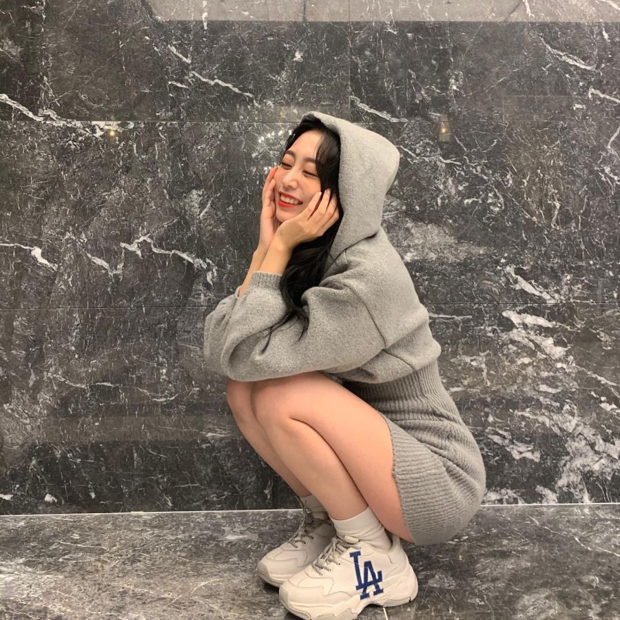 정봉이가 스팸 생으로 맛있게 먹길래 먹어봤는데_1.jpg