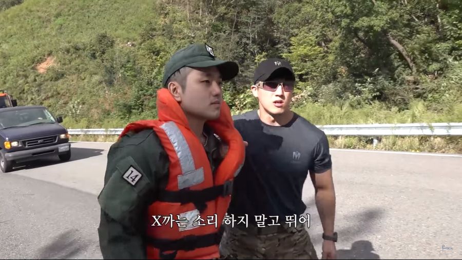 인방, 가짜사나이) 1기 자체 오마주를 시도한 로건 교관_6.jpg