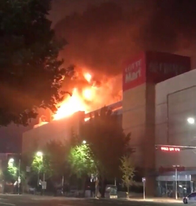 현재 속보뜬 울산 아파트 화재.gif_2.jpg